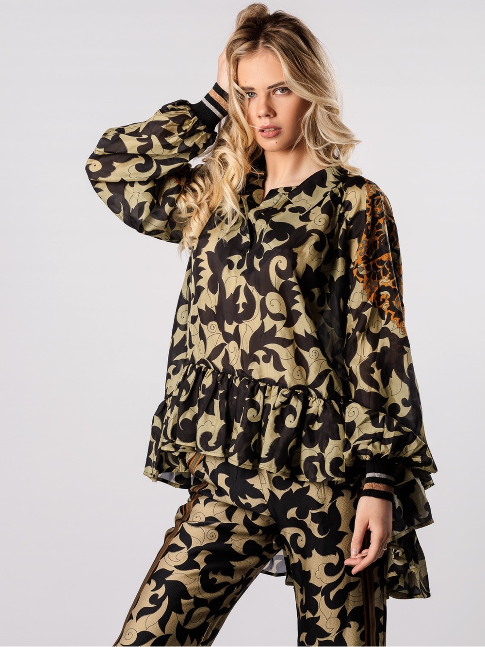 Des Moiselles Gold and Black Printed Ruffle-Hem Blose
